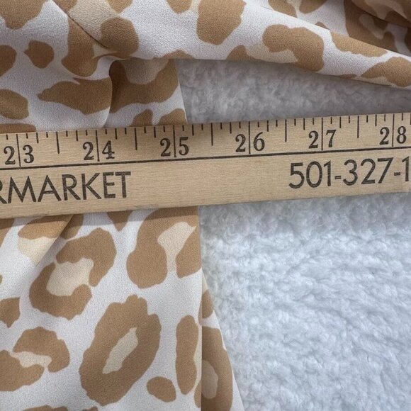 Torrid Shirt Womens 3XL Tunic Pullover Animal Print Blouse Long Sleeve Roll Tab - Picture 8 of 9